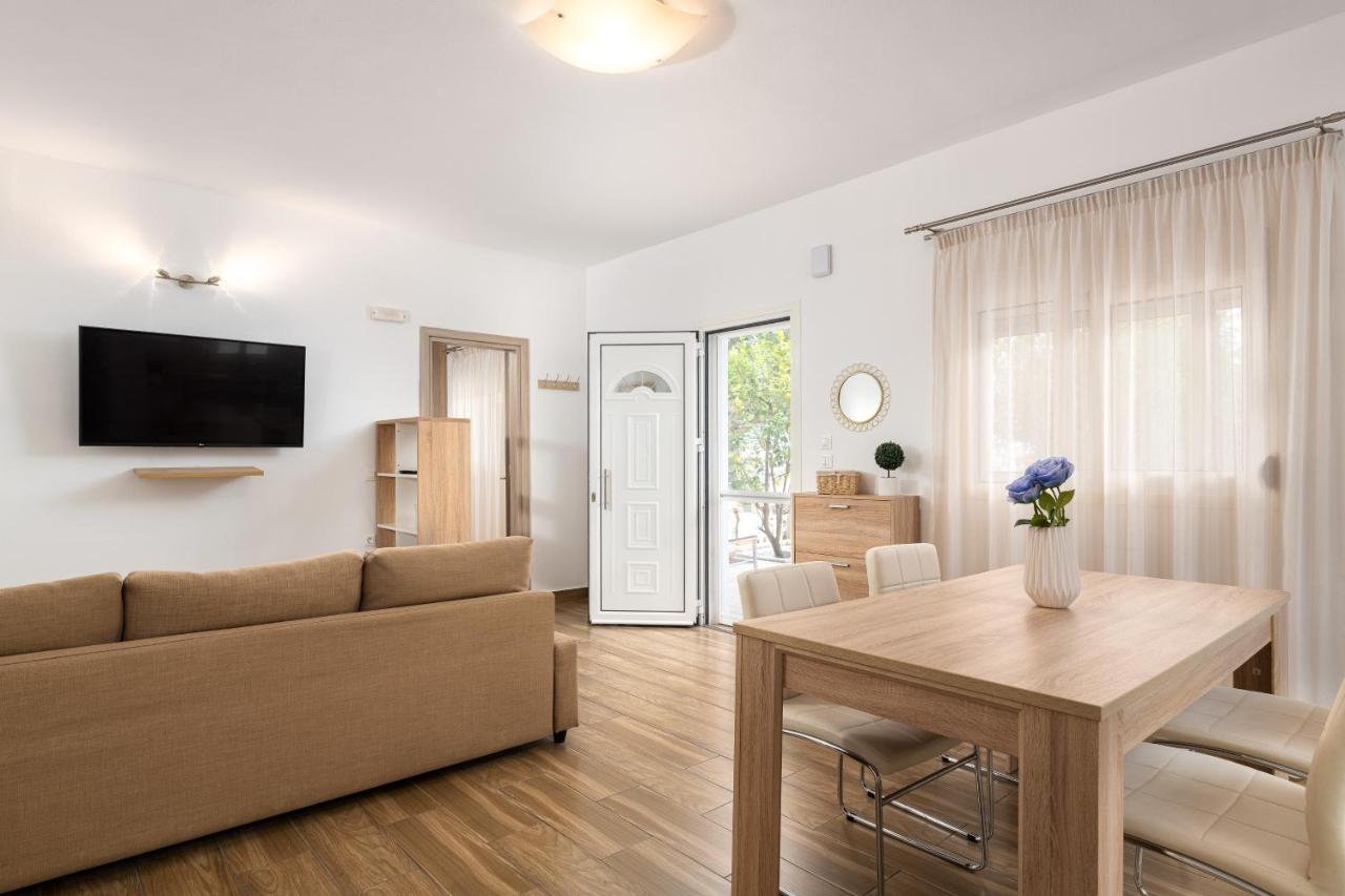 Theros Luxury Apartment Archangelos  Exteriör bild